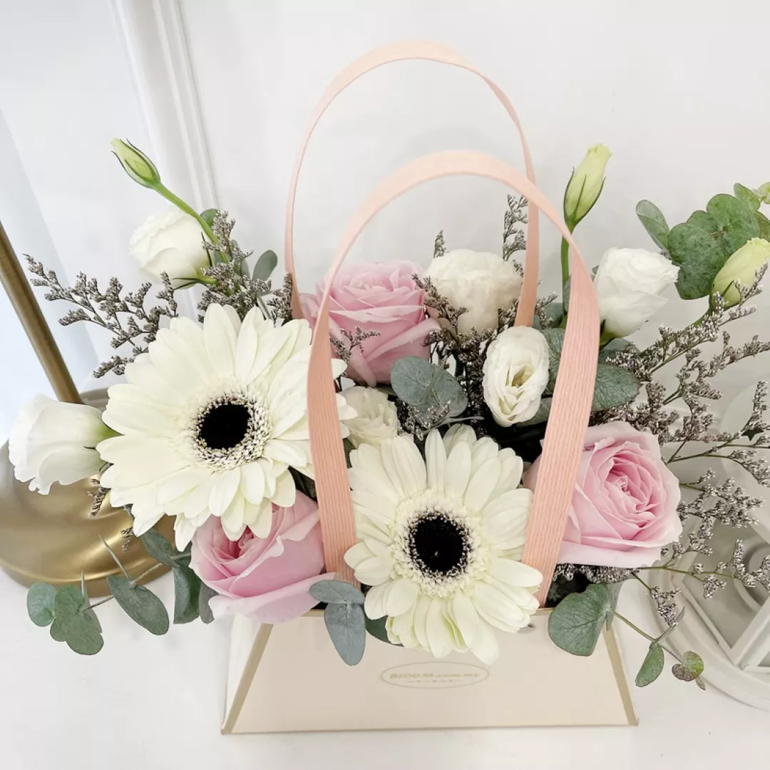 Mother’s Day Flower Box 02