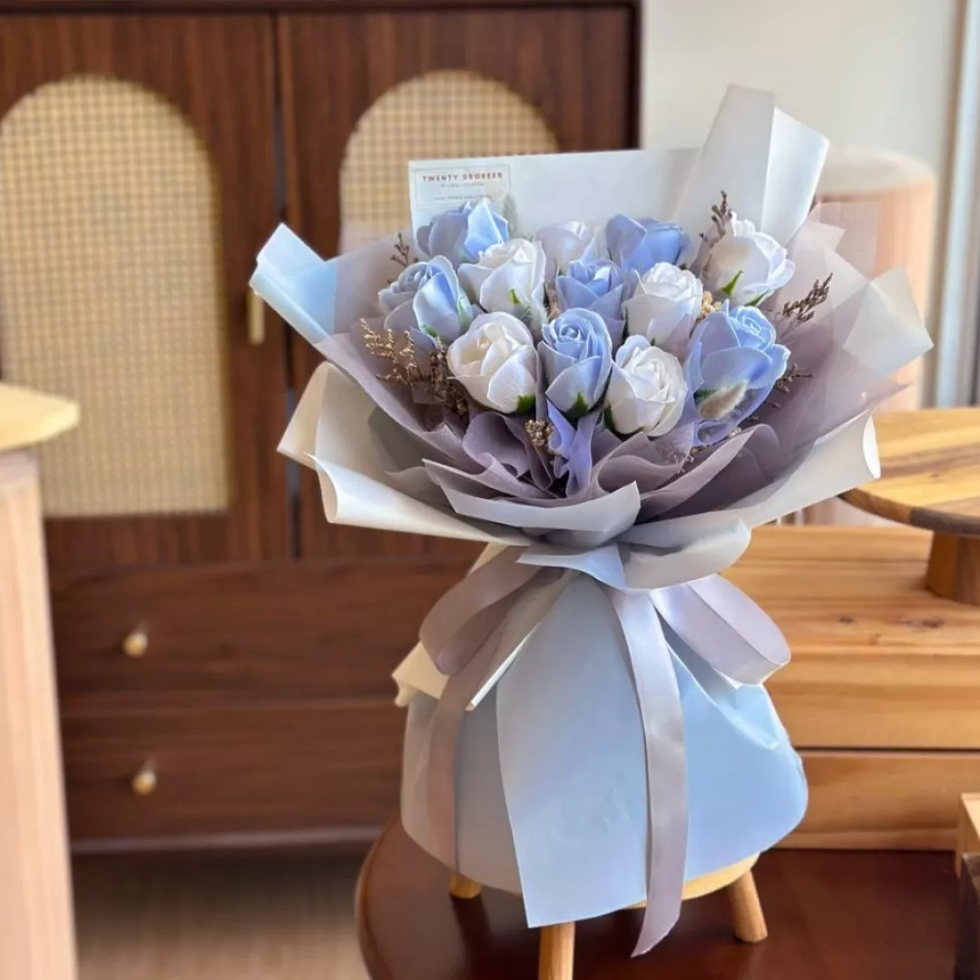 Eden Soap Flower Bouquet