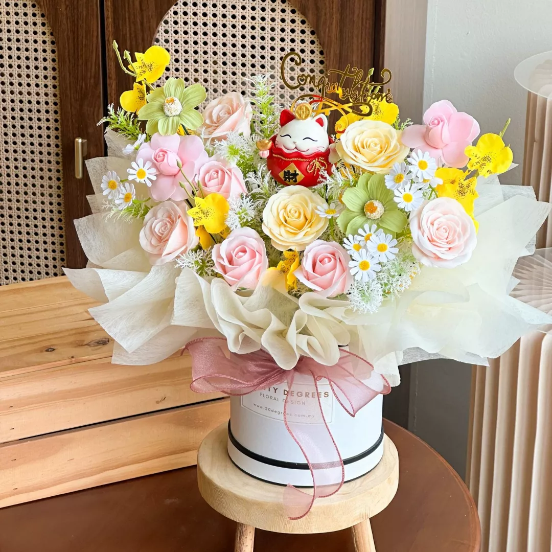 Sasha Soap Flower Fortune Cat Box