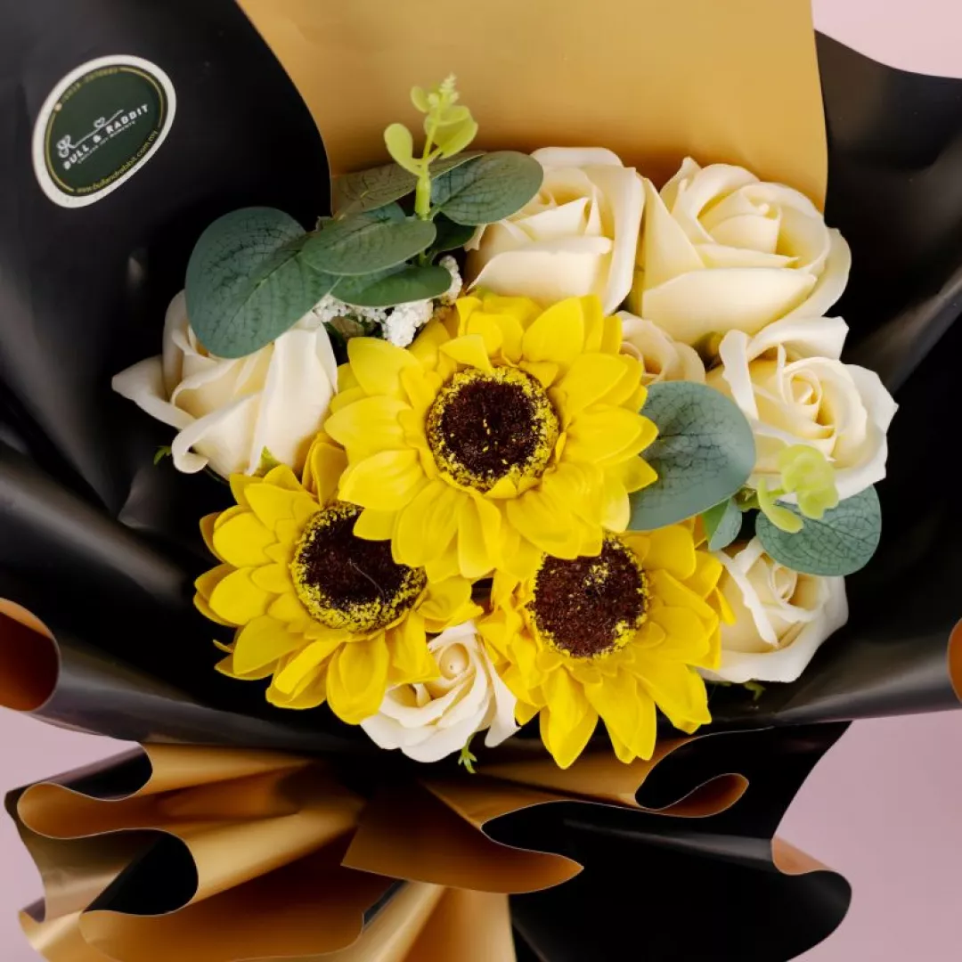 Debbie Bouquet (Soap Flower) + Blue De Chanel