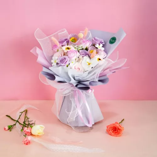 [Valentine's Day 2026] Cassandra Bouquet  (Preserved & Soap Flower)