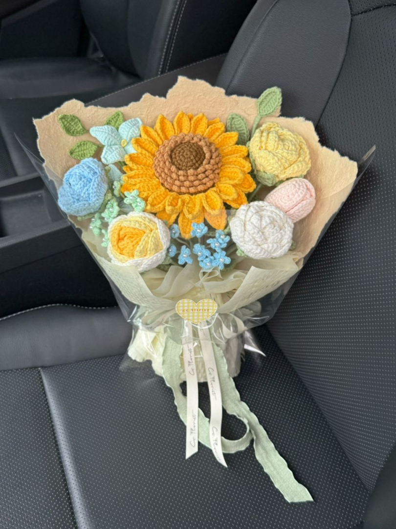 M size Mix Crochet Bouquet