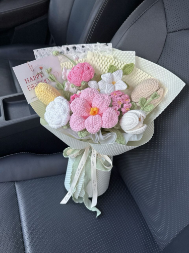 M size Mix Crochet Bouquet 