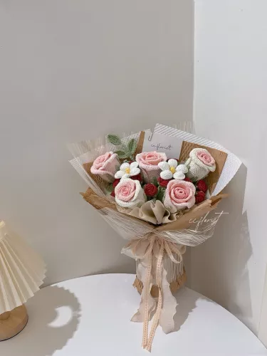 Rose Crochet Bouquet