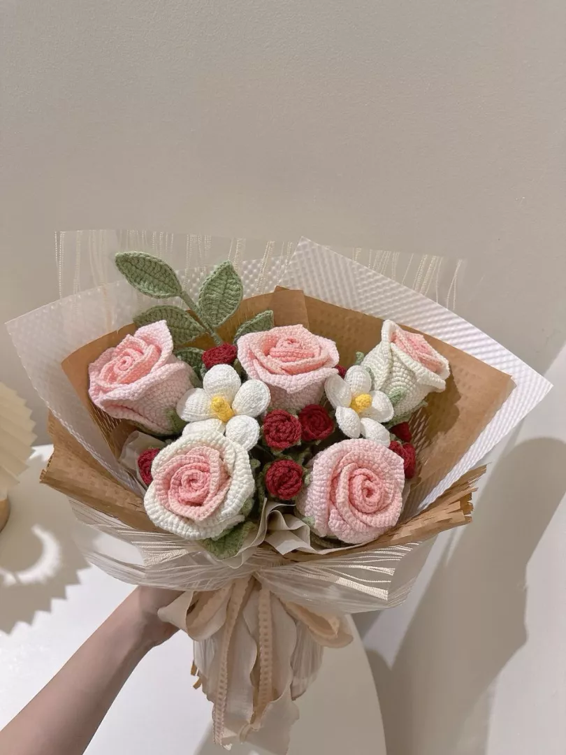 Valentine's Day 2026 - Rose Crochet Bouquet