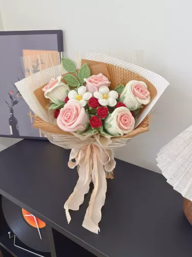 Rose Crochet Bouquet