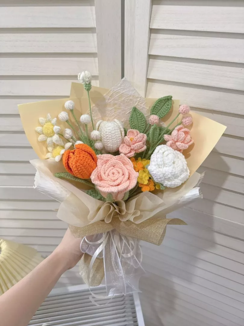 Orange Peach Theme Mix Bouquet