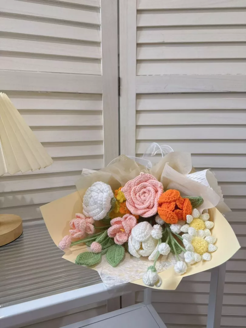 Orange Peach Theme Mix Bouquet