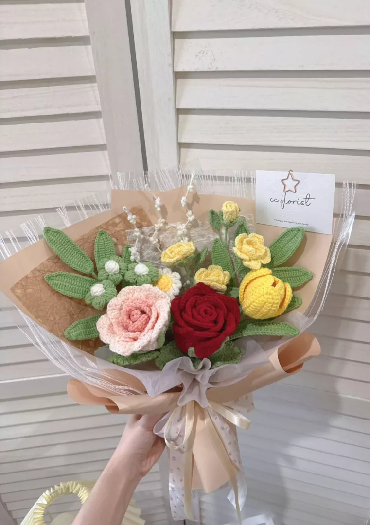 Red Yellow Theme Mix Bouquet