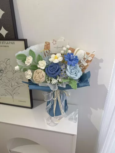 Blue Theme Mix Crochet Bouquet