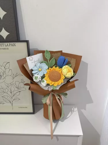 S size Sunflower Crochet Bouquet