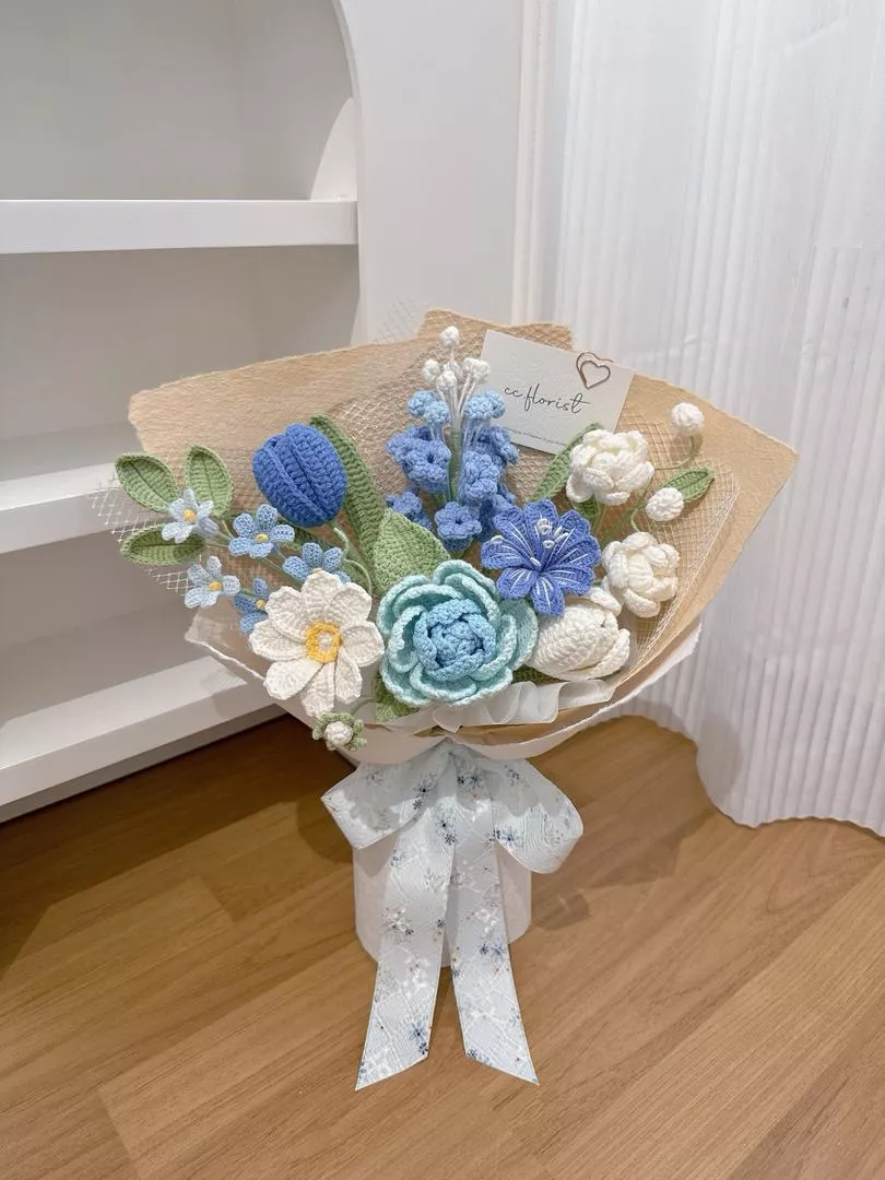 M size Mix Crochet Bouquet (BlueTheme)