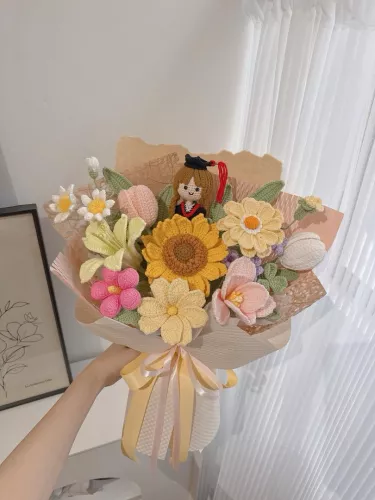 L Size Graduation Doll Crochet Bouquet