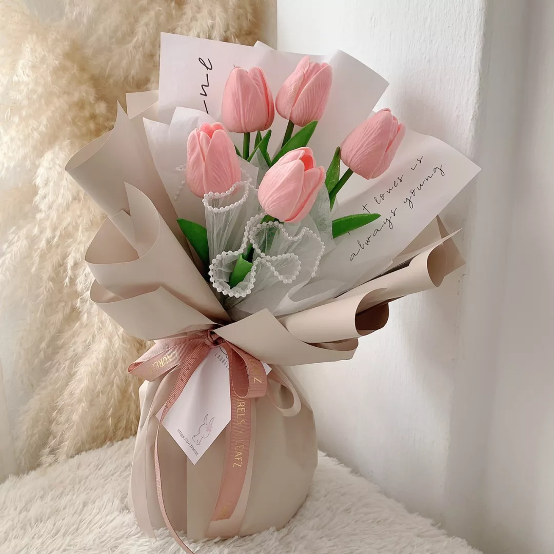 V2023 Galaxy Tulip Soap Flower 1