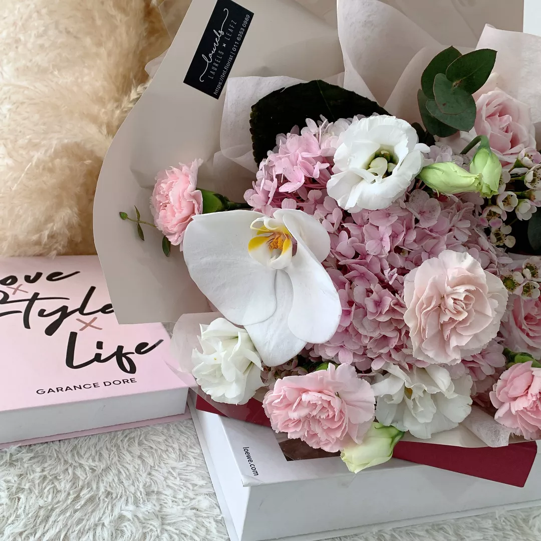 Mother's Day 2023 Grace Mix Bouquet ( Fresh Flower )