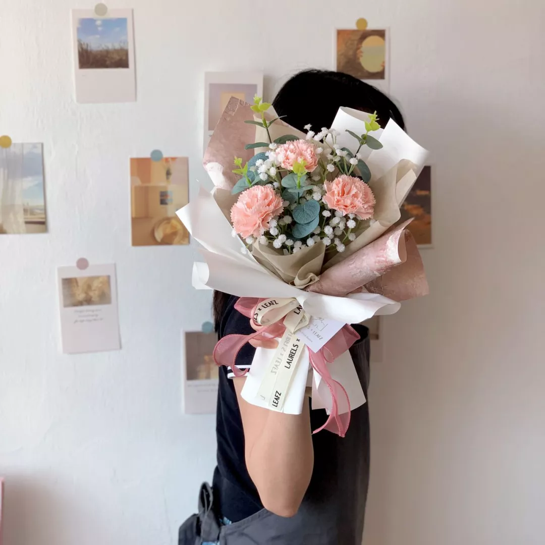 Mother‘s Day 2023  Diana Carnation Bouquet ( Soap Flower )
