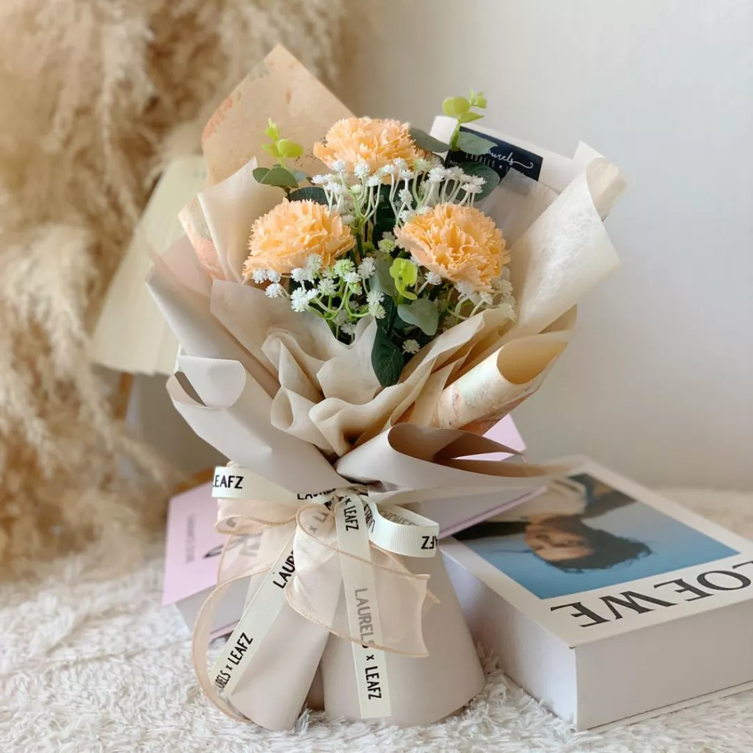 Mother‘s Day 2023  Diana Carnation Bouquet ( Soap Flower )