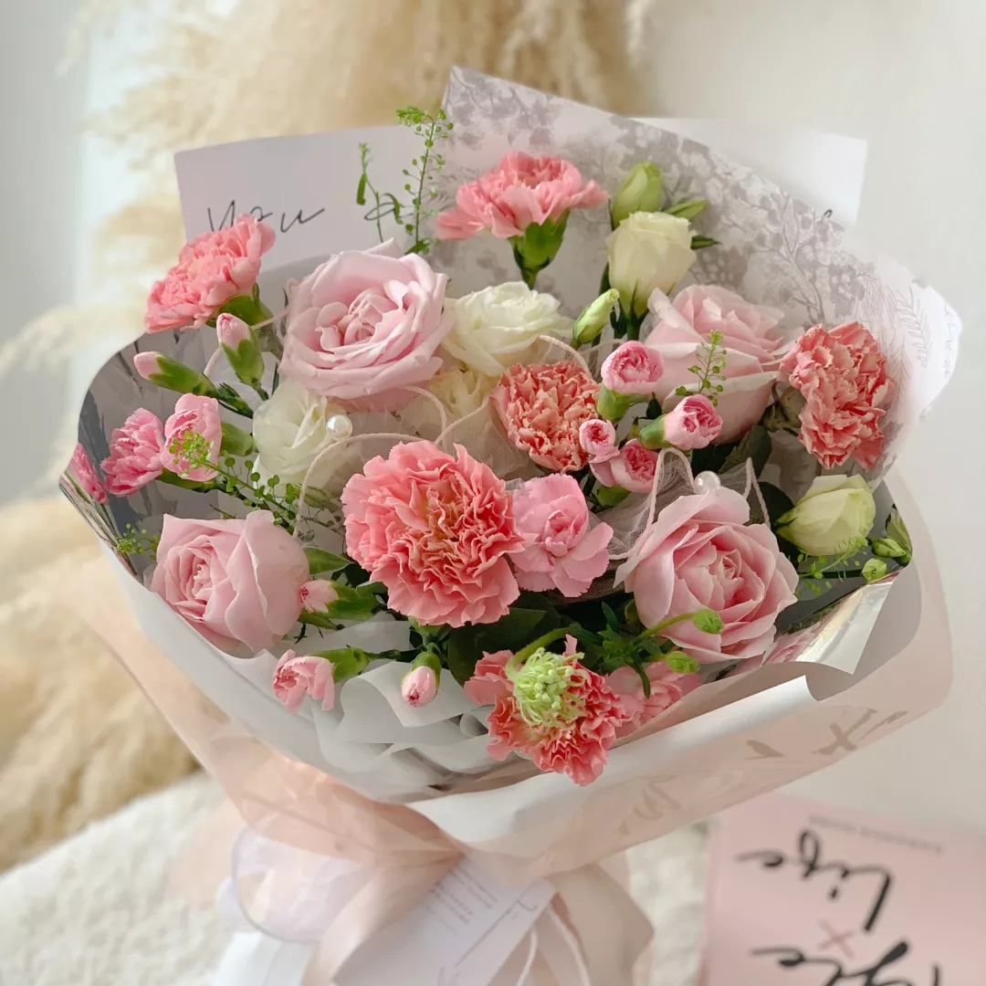 Mother‘s Day 2023  Tina Mix Bouquet ( Fresh Flower )