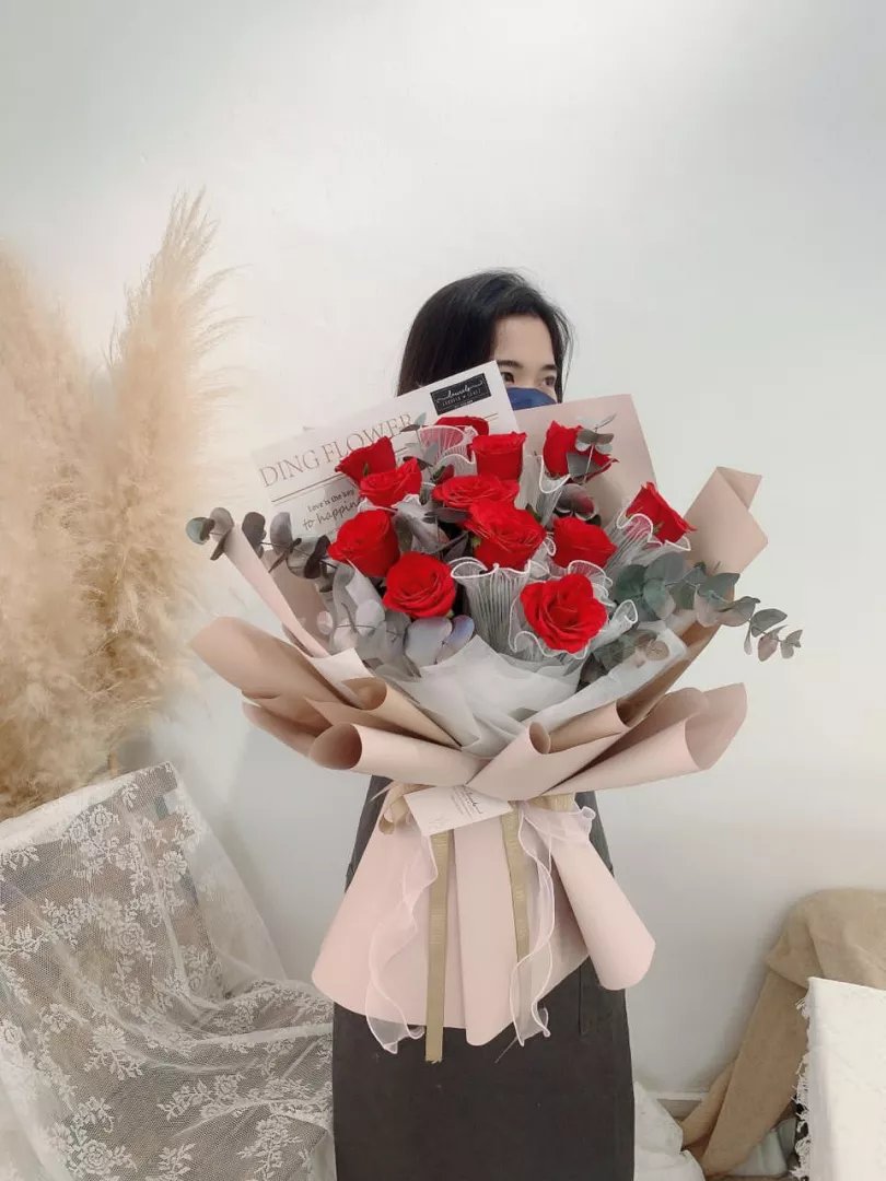 520 Nyla Red Rose Bouquet ( Fresh Flower )