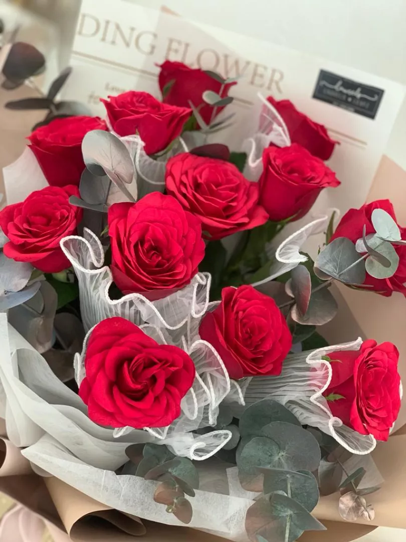 520 Nyla Red Rose Bouquet ( Fresh Flower )