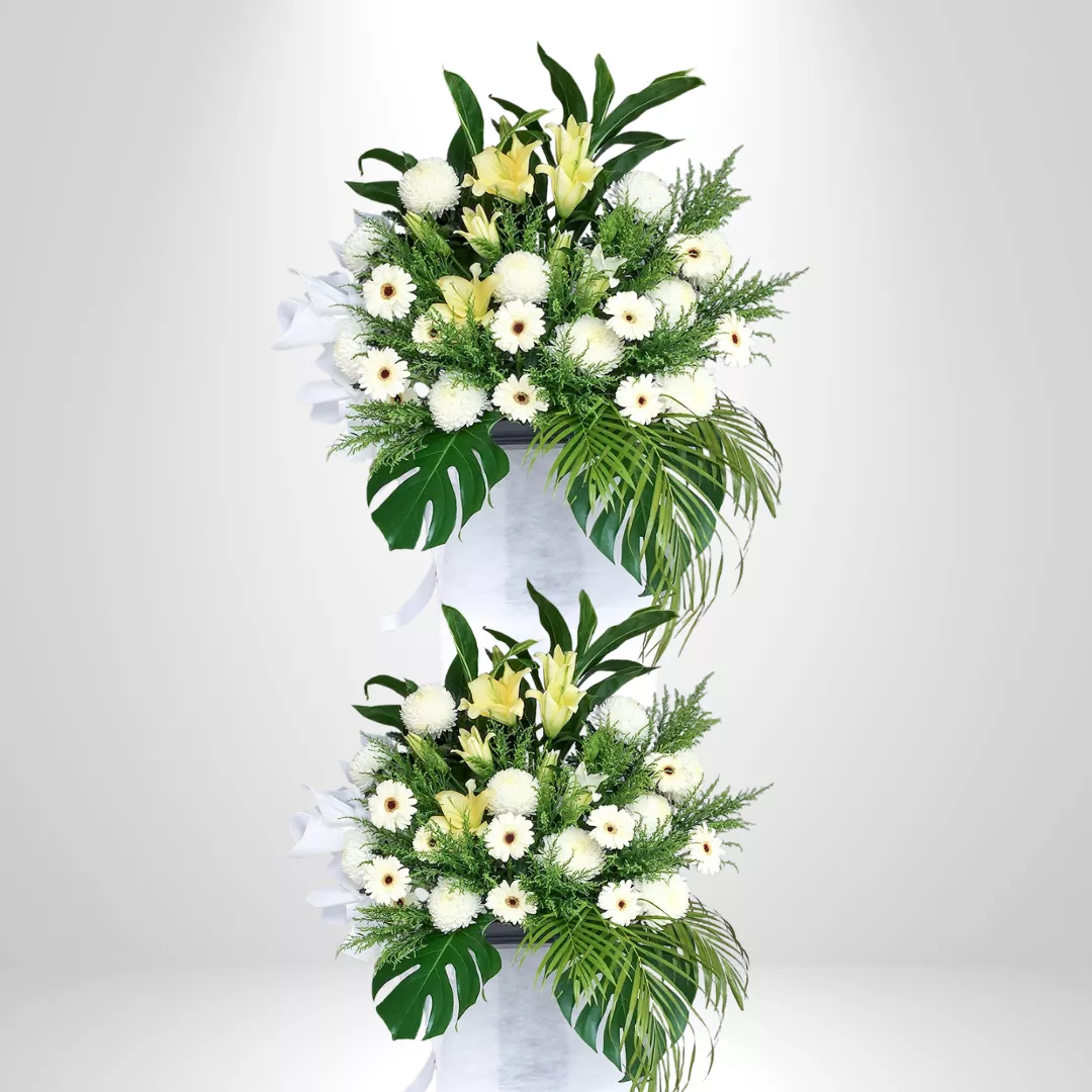 Sympathy Stand | Eternal