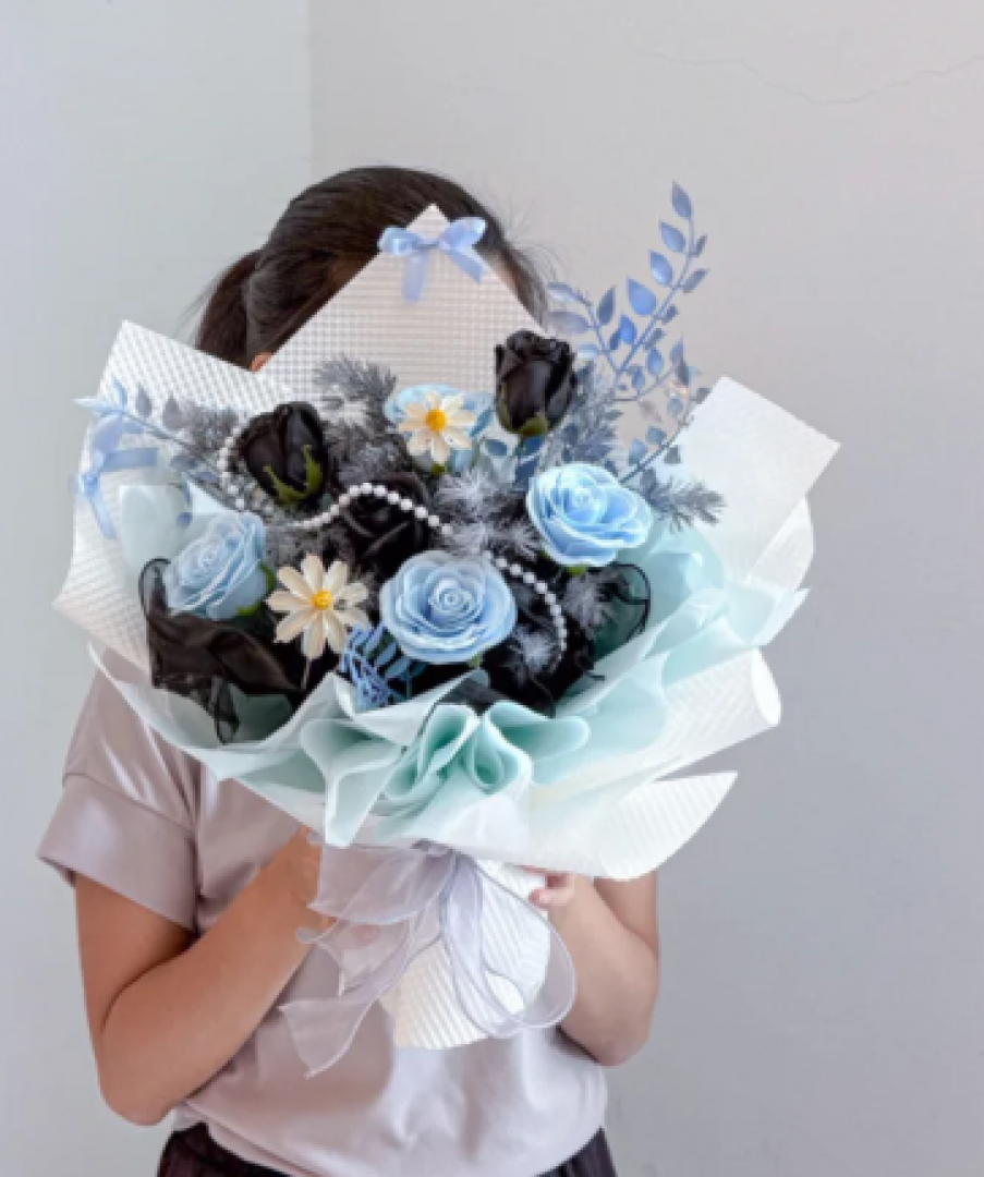 Soap Flower Bouquet | 7 Roses