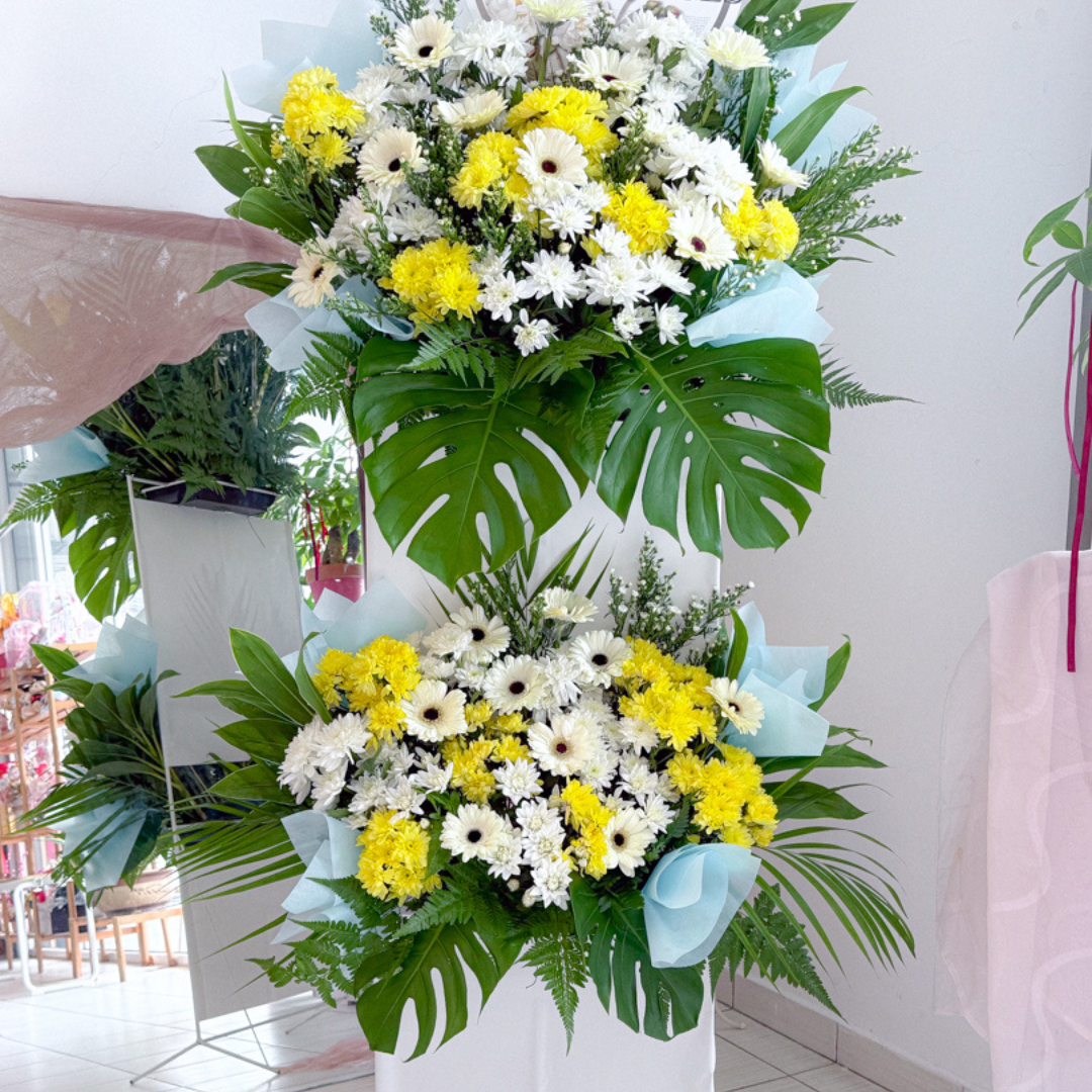 Sympathy Stand | Condolences 76