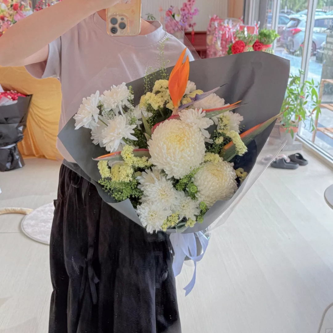 Condolence Bouquet | Peace