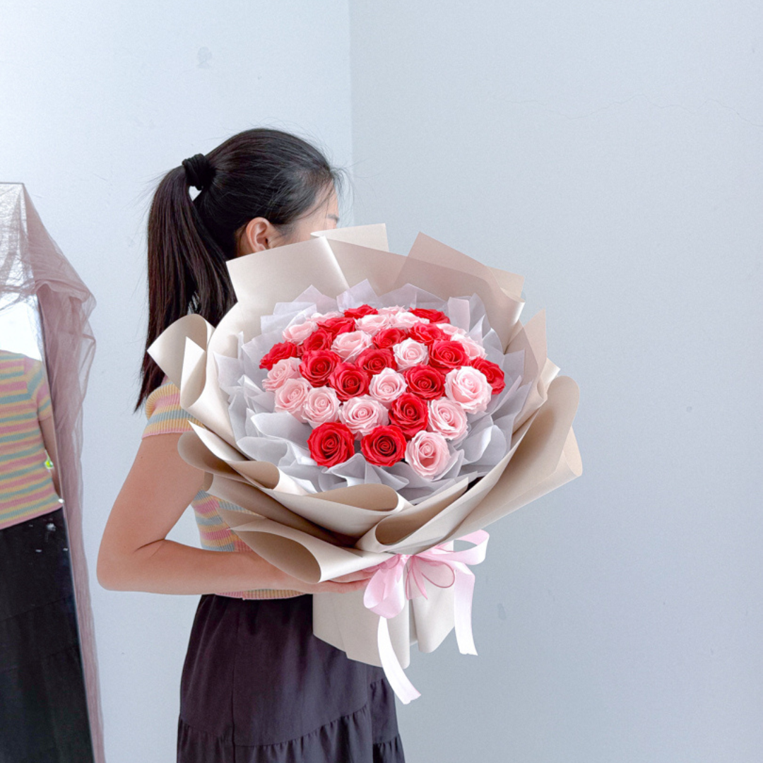 Soap Flower Bouquet | Moonlit Desire (33 Rose) - Red mix Pink 