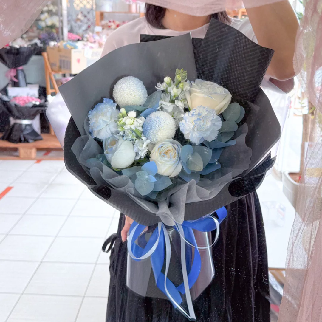 Fresh Flower Bouquet | Tender Blue