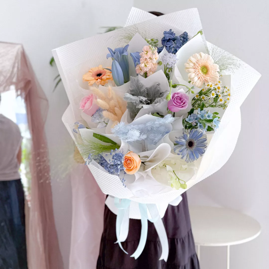 Fresh Flower Bouquet | Arctic Charm