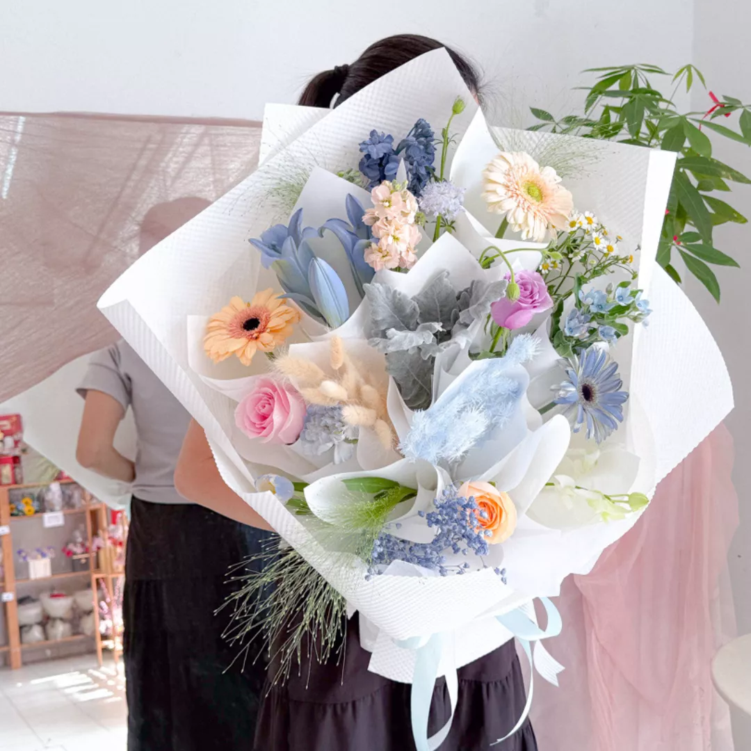 Fresh Flower Bouquet | Arctic Charm