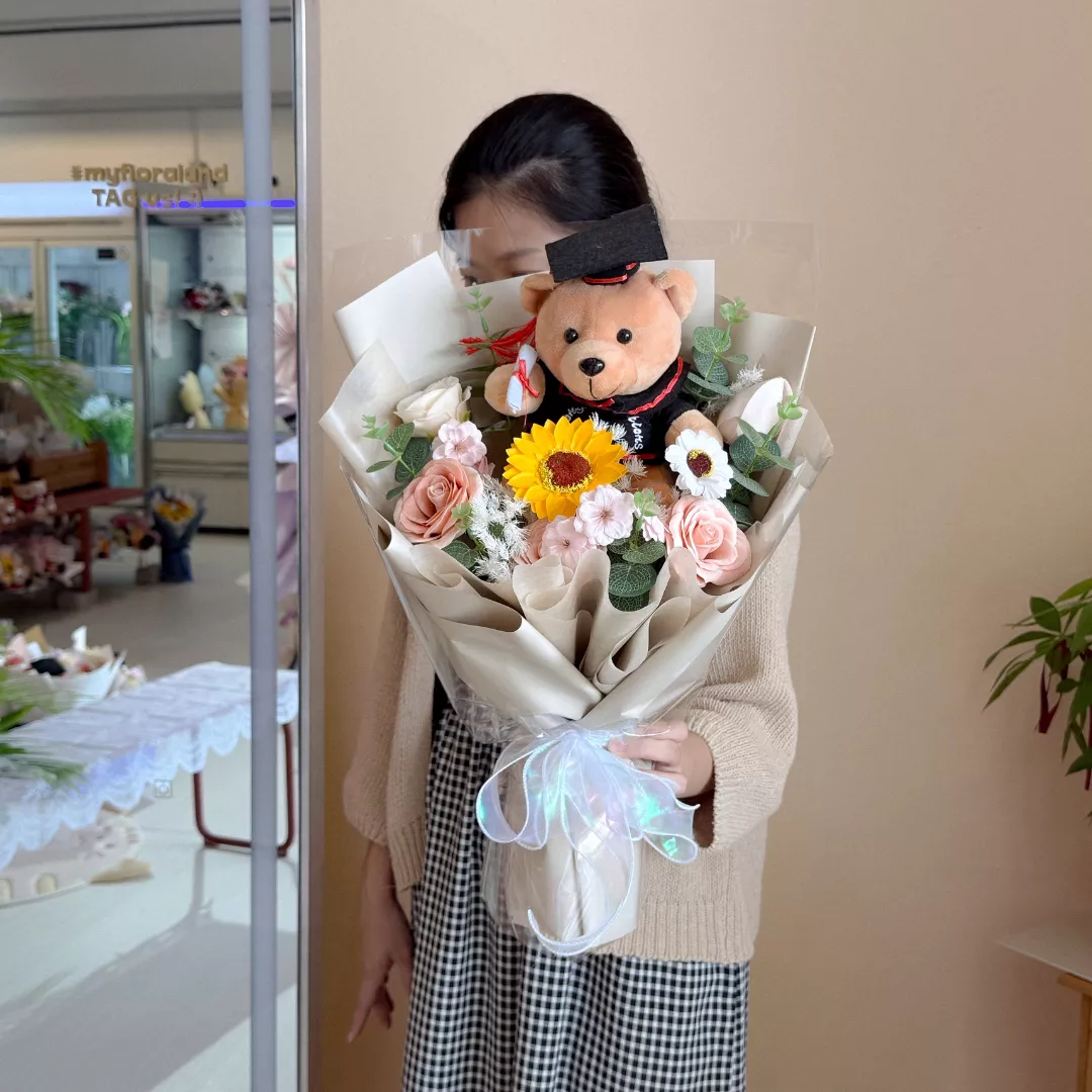 Soap Flower Bouquet | Beyond Today