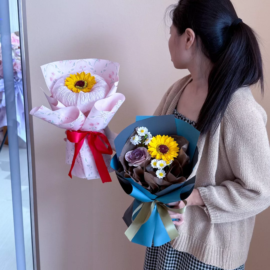 Soap Flower Bouquet | Little Sunbeam