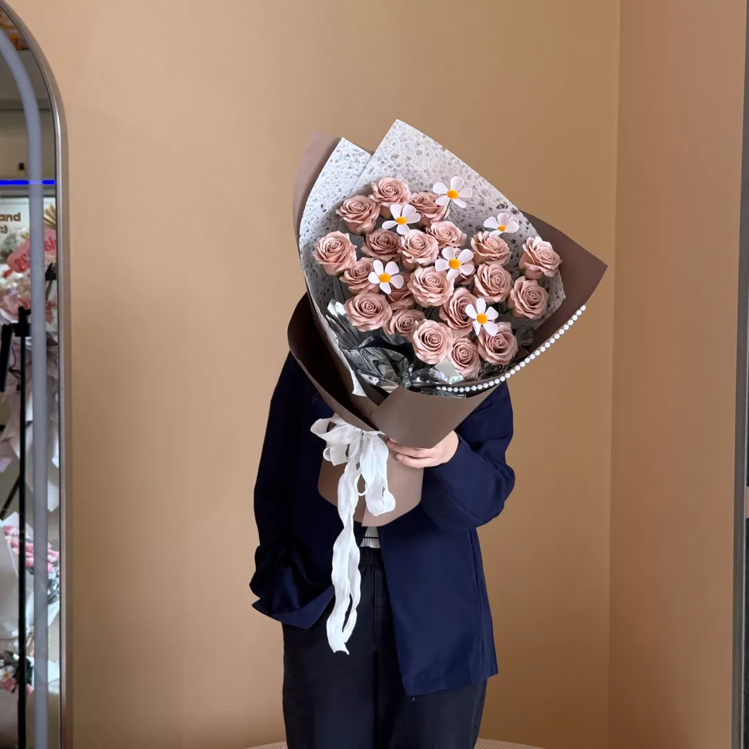 VD 26 | Soap Flower Bouquet | Quietly Yours 悄悄喜欢你 (Milk Tea)