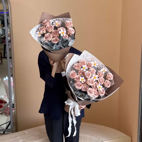 VD 26 | Soap Flower Bouquet | Quietly Yours 悄悄喜欢你 (Milk Tea)