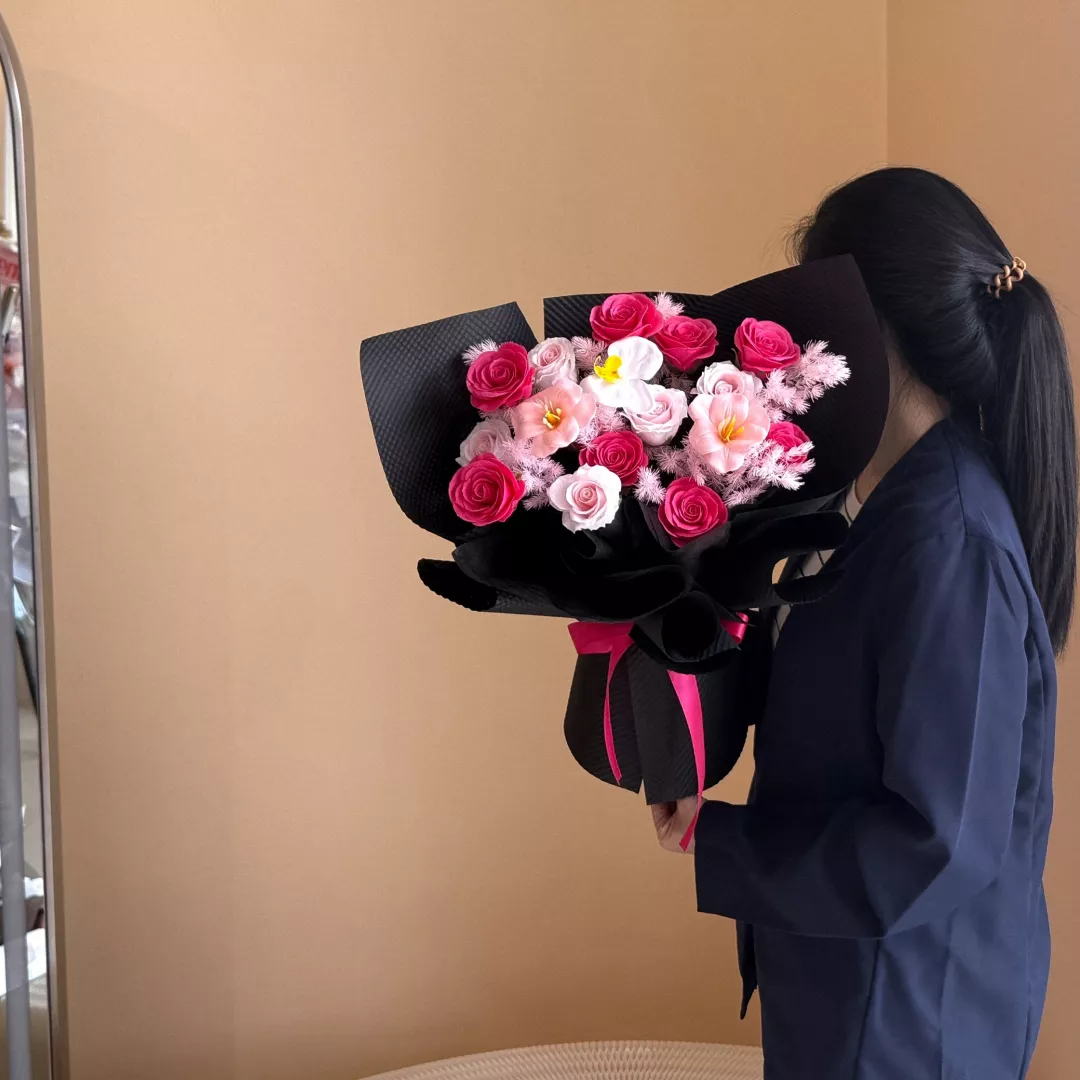 VD 26 | Soap Flower Bouquet | Bloom for You 为你盛开 (Hot Pink)