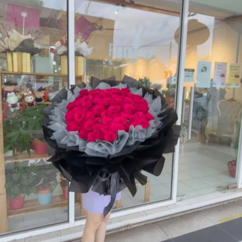 VD 26 | Fresh Flower Bouquet | Love, Again & Again 爱意不止 - 77 Red Roses (Pre-Order)