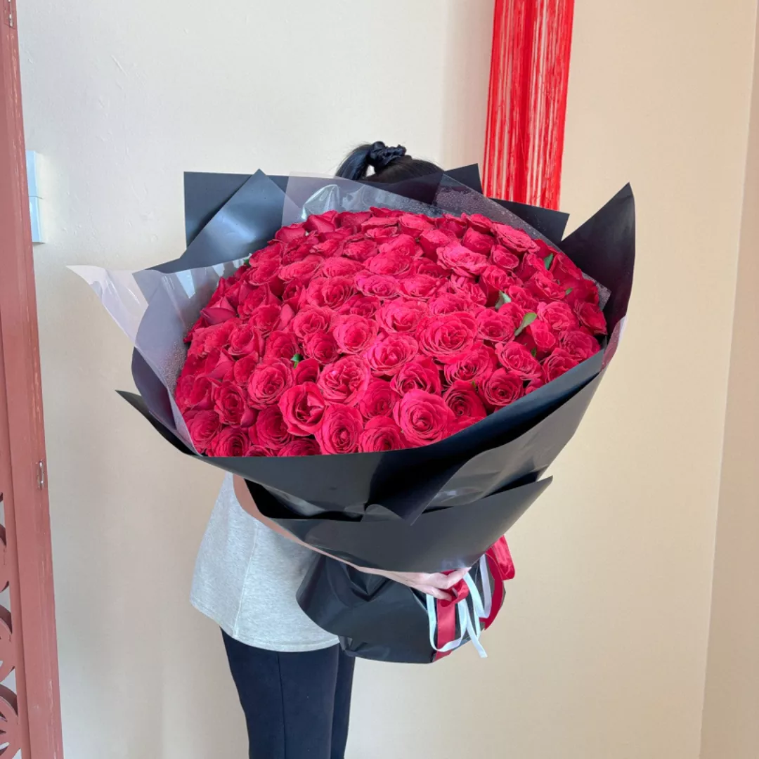 Fresh Flower Bouquet | Love Beyond Words 倾城之爱 – 99 Roses