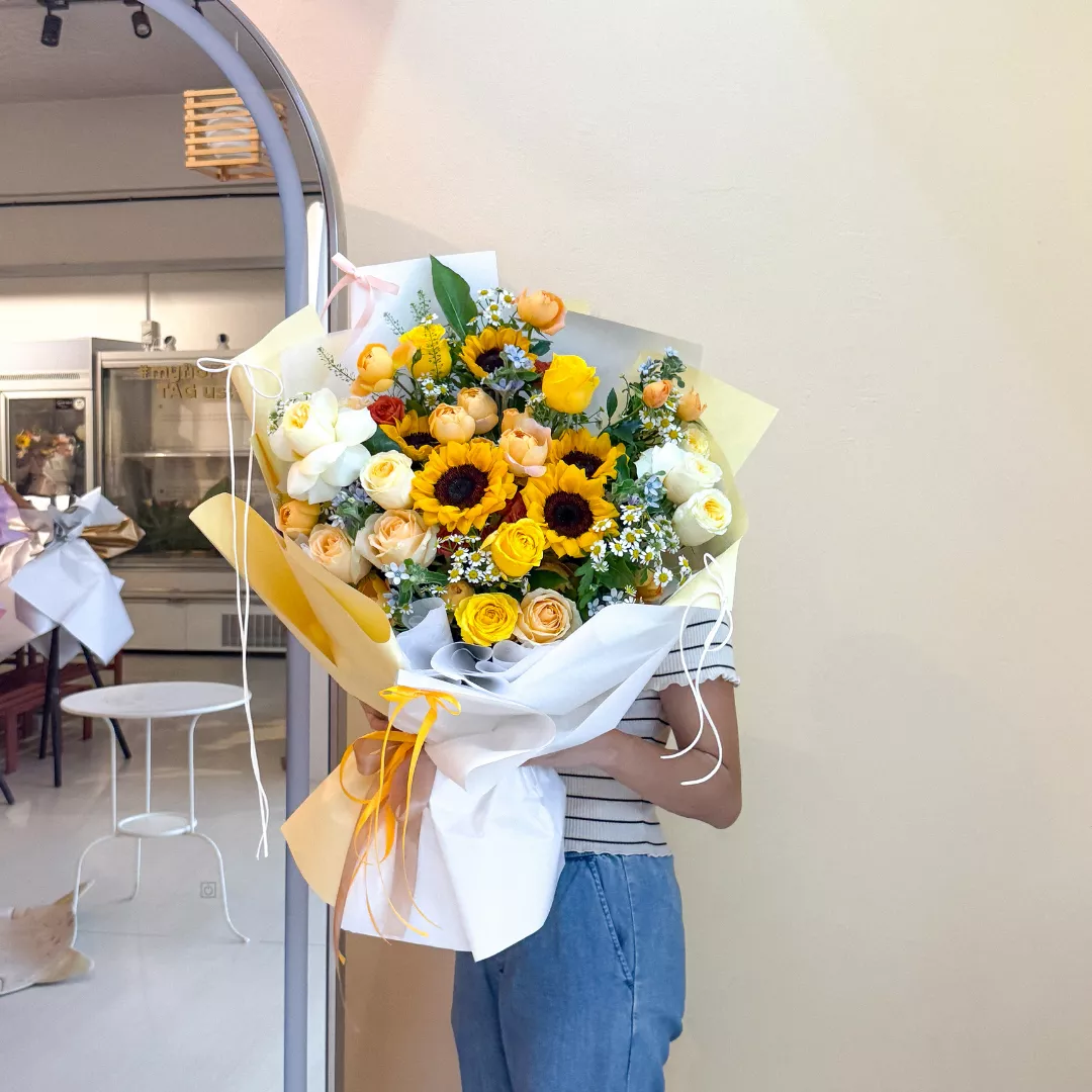 Fresh Flower Bouquet | Soft as a Vow (Pre – Order)