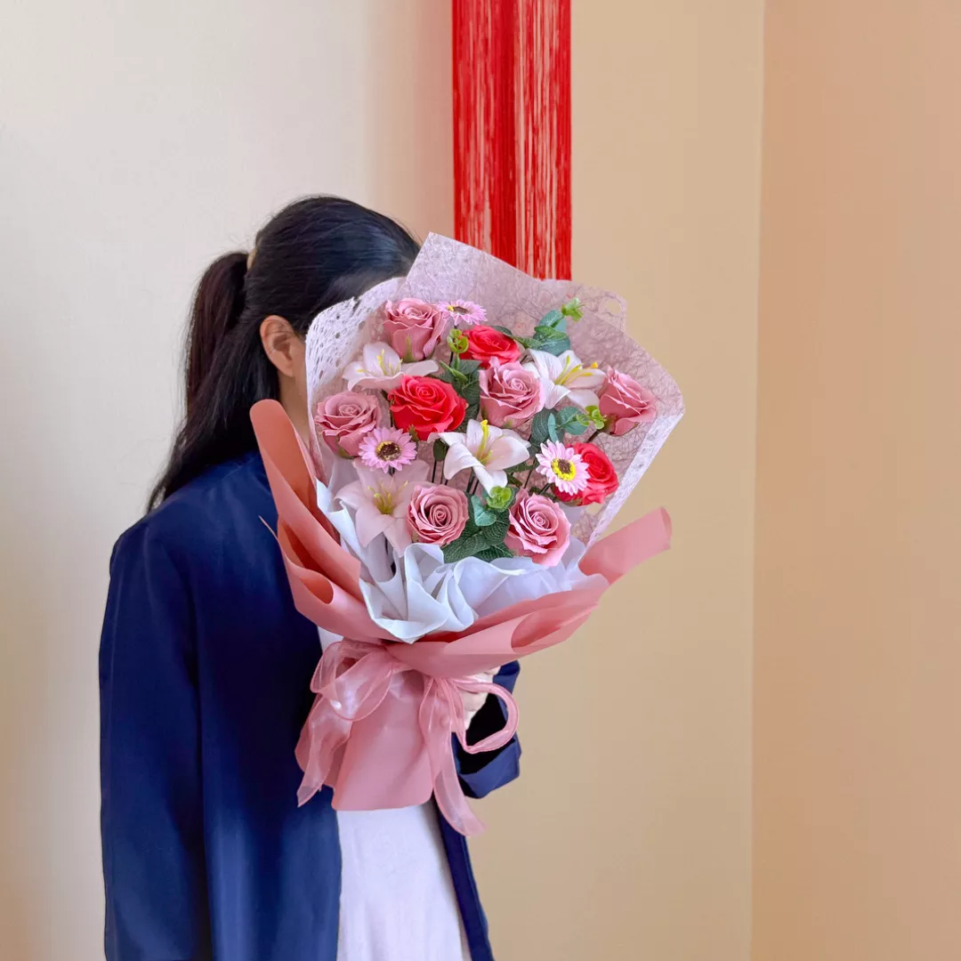 Soap Flower Bouquet | Rosavia