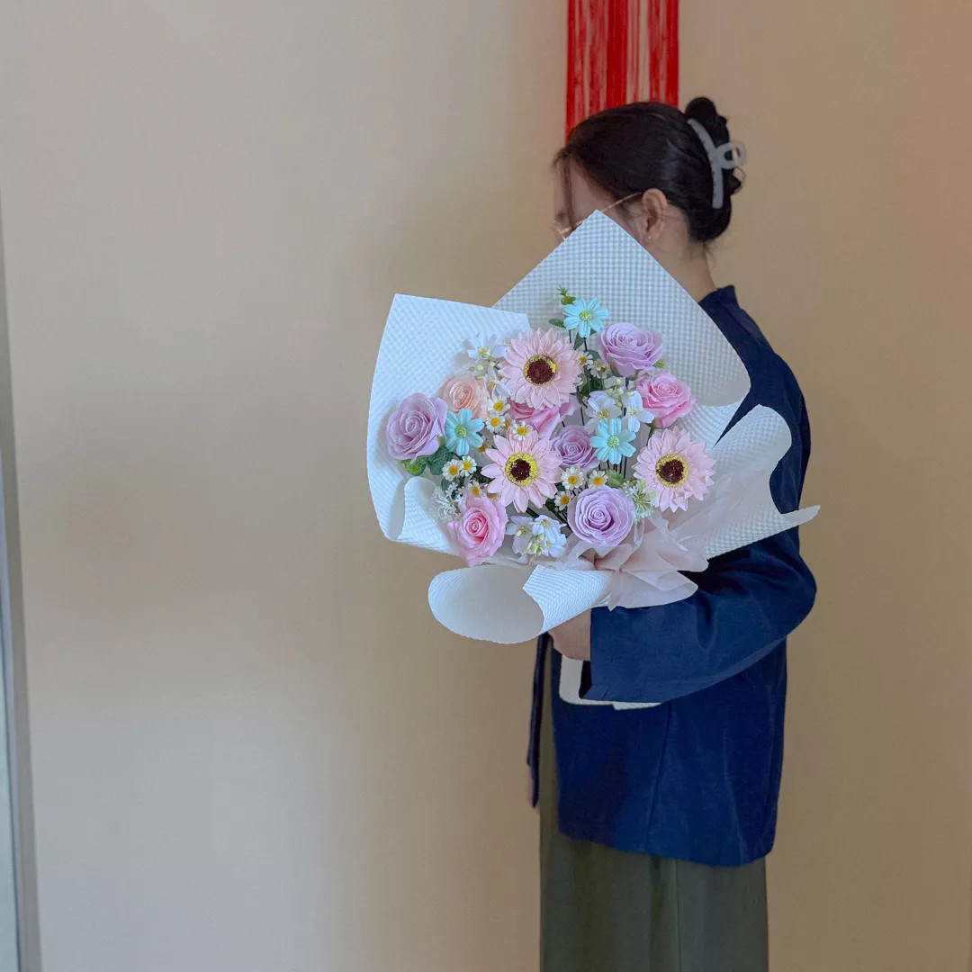 Soap Flower Bouquet | Soft Petal