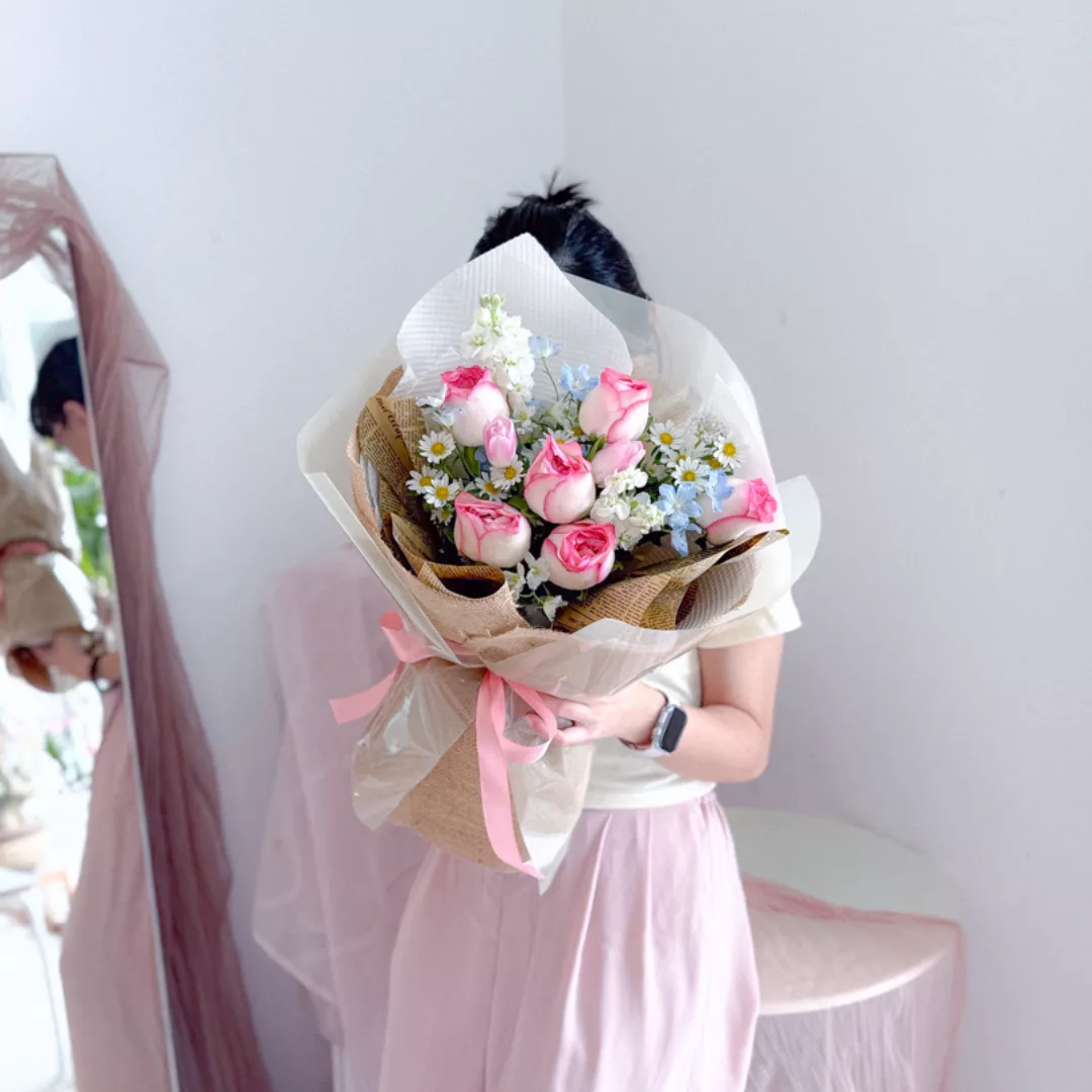Fresh Flower Bouquet | Rosé Kiss (Pre-Order)