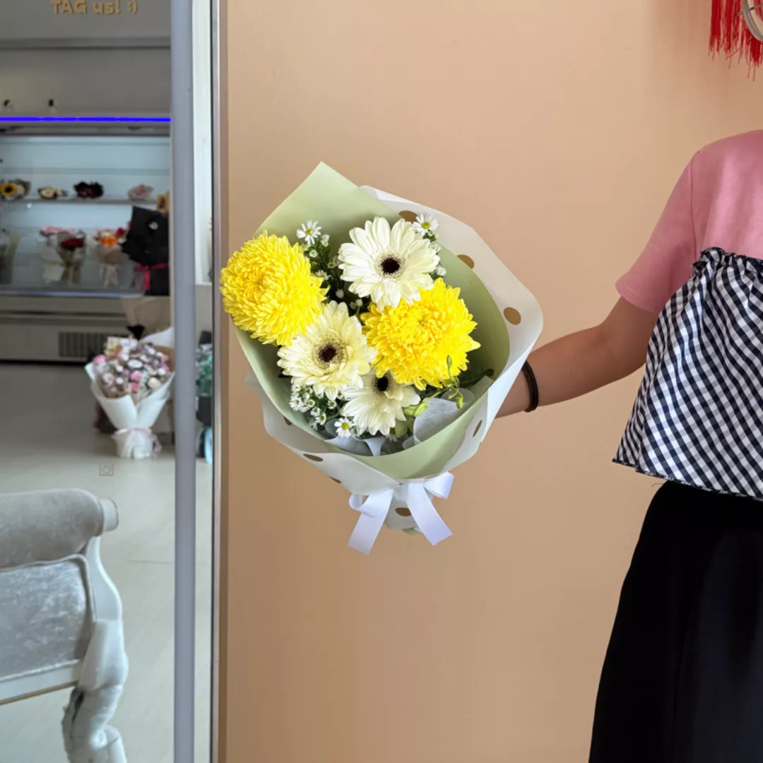 Condolence Bouquet | Golden Rest