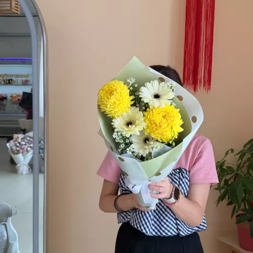 Condolence Bouquet | Golden Rest