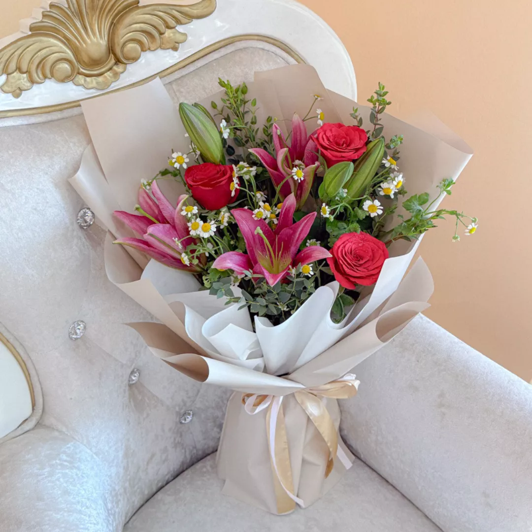 MD 26 | Fresh Flower – Malily with Roses