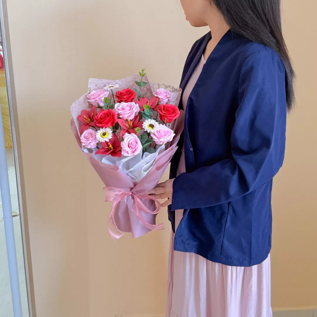 MD 26 | Soap Flower Bouquet – Rosavia