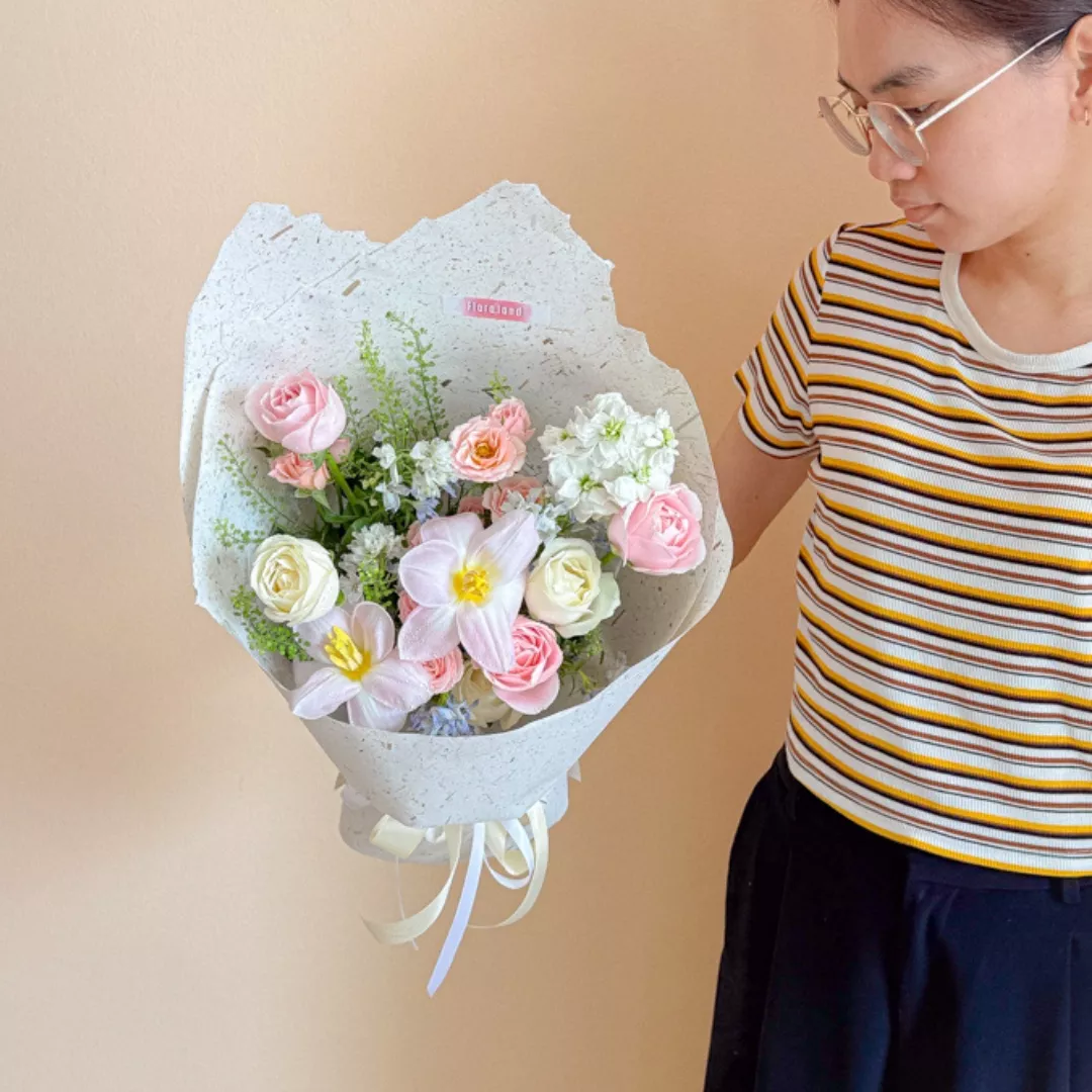 Fresh Flower Bouquet | April Diary