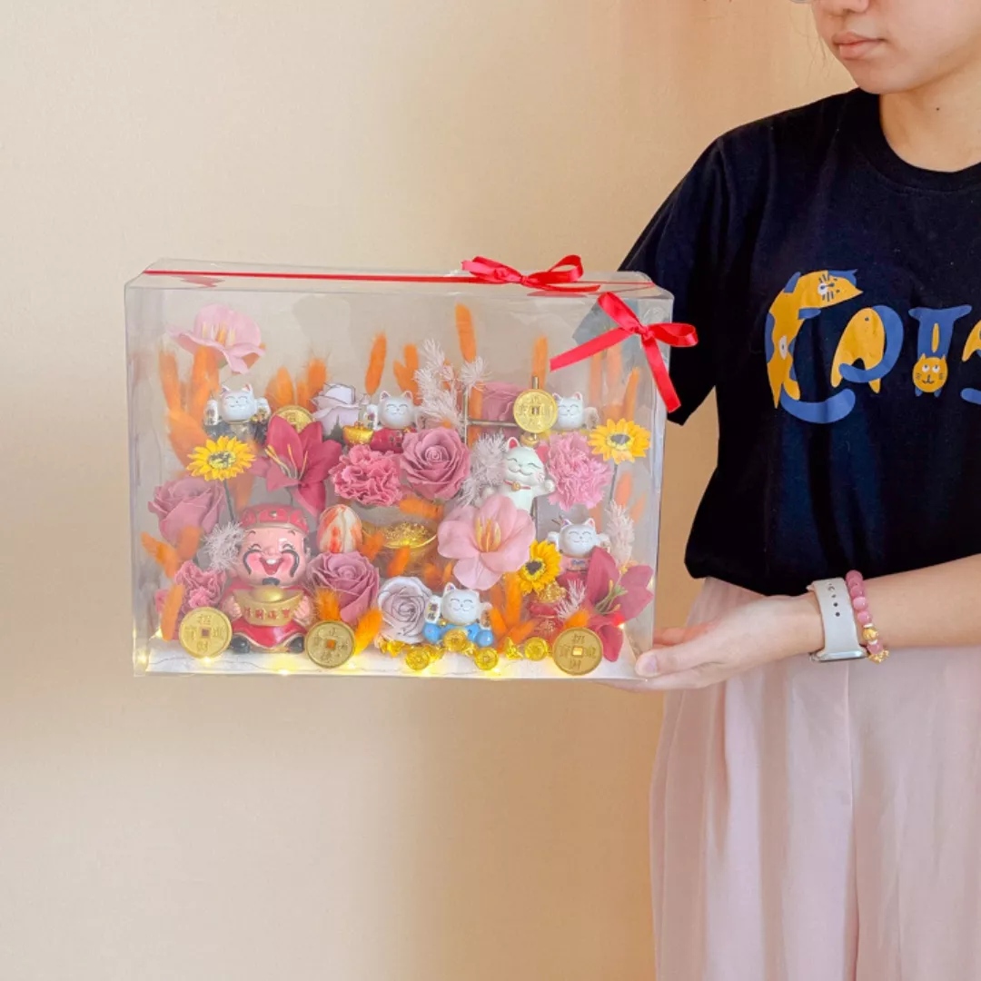 Congratulatory Soap Flower Box | Golden Fortune Garden