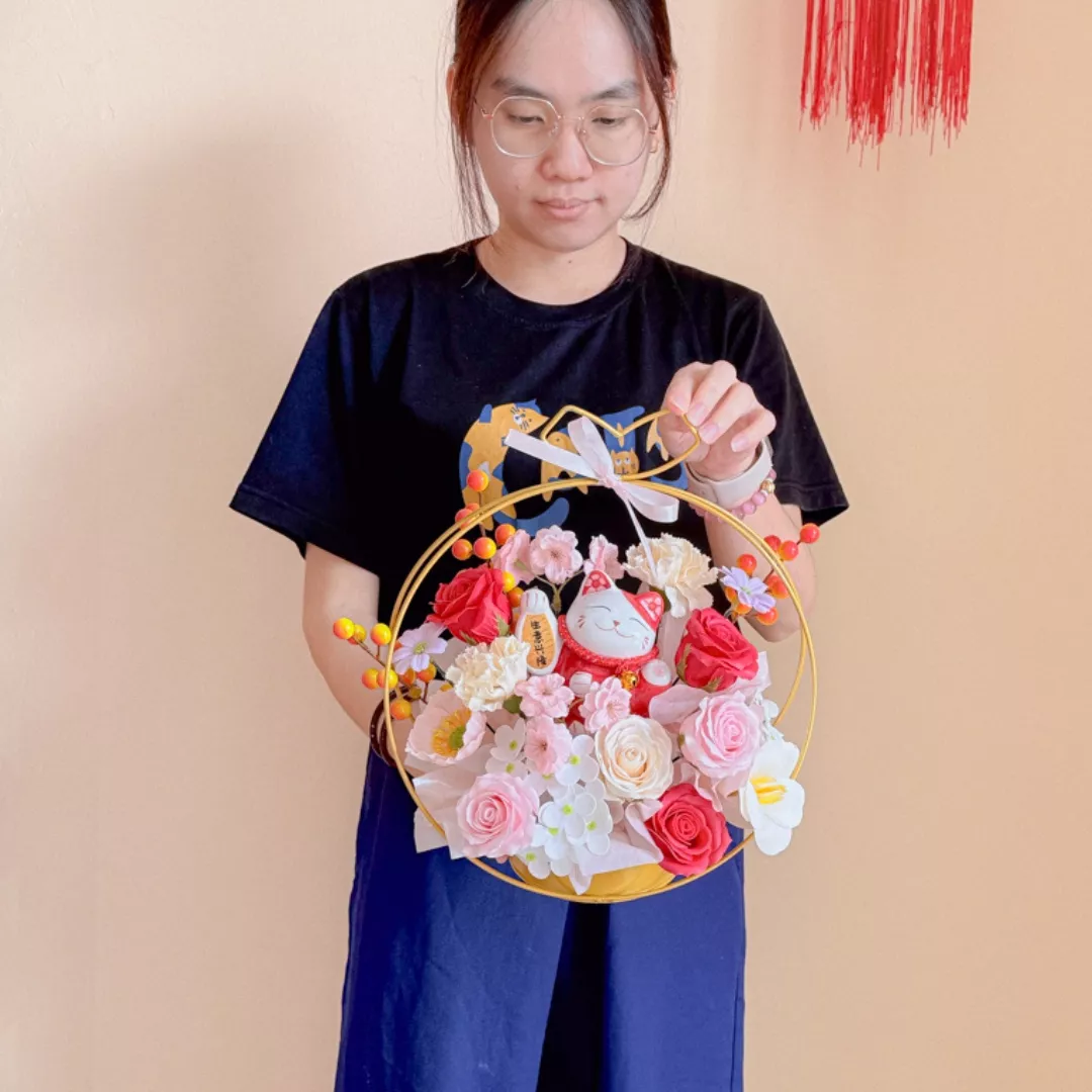 Congratulatory Soap Flower Box | Red Lucky Cat Box